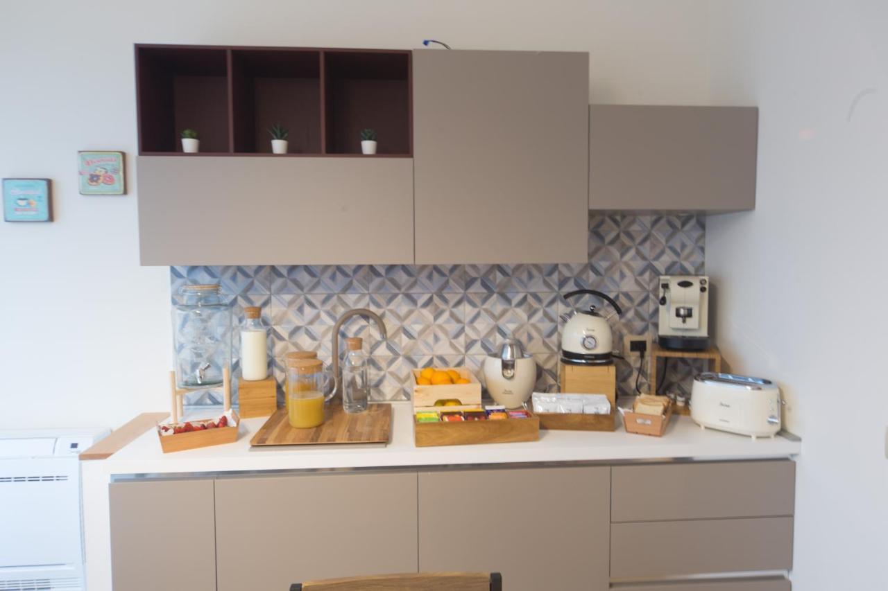 Slow Chic Apartment Beb Policlinico Mesina Exterior foto