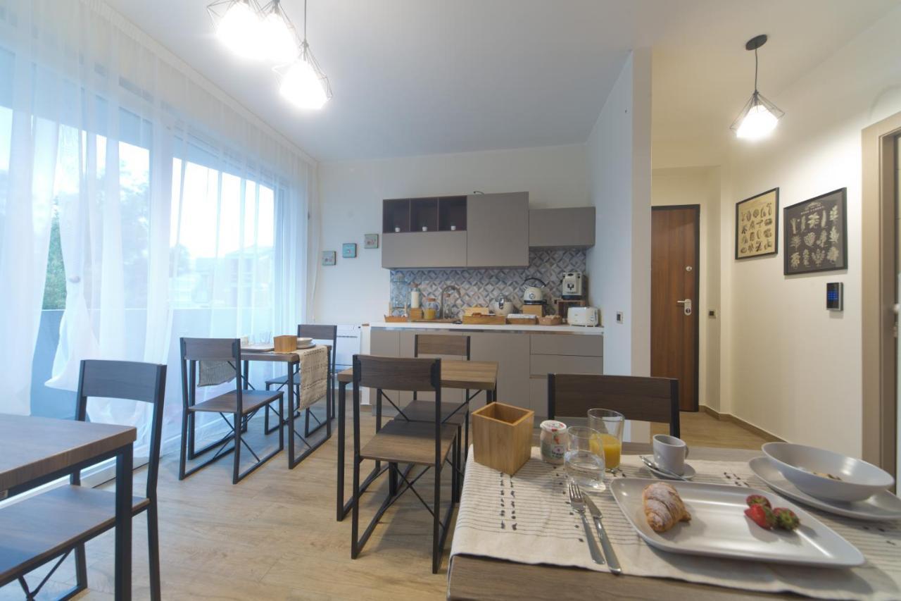 Slow Chic Apartment Beb Policlinico Mesina Exterior foto