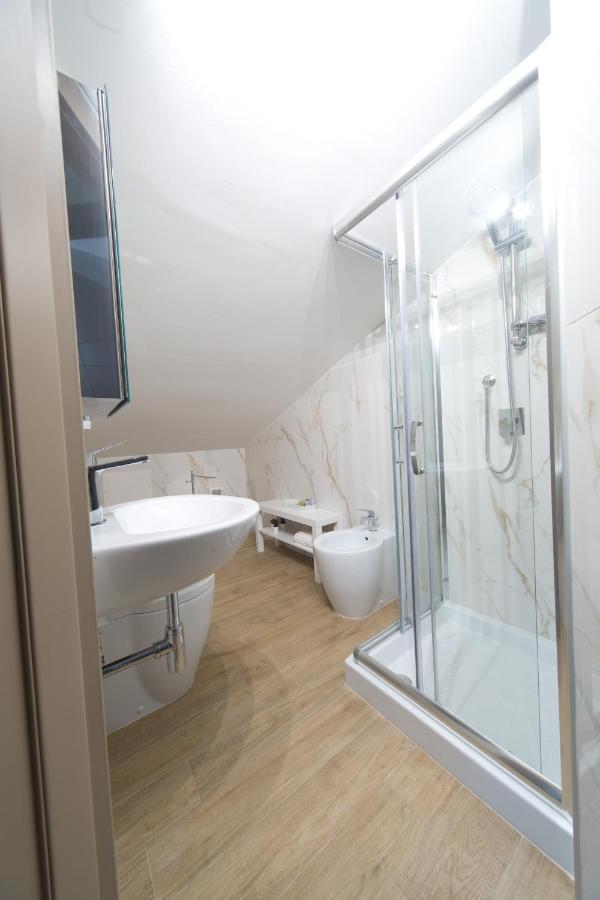 Slow Chic Apartment Beb Policlinico Mesina Exterior foto